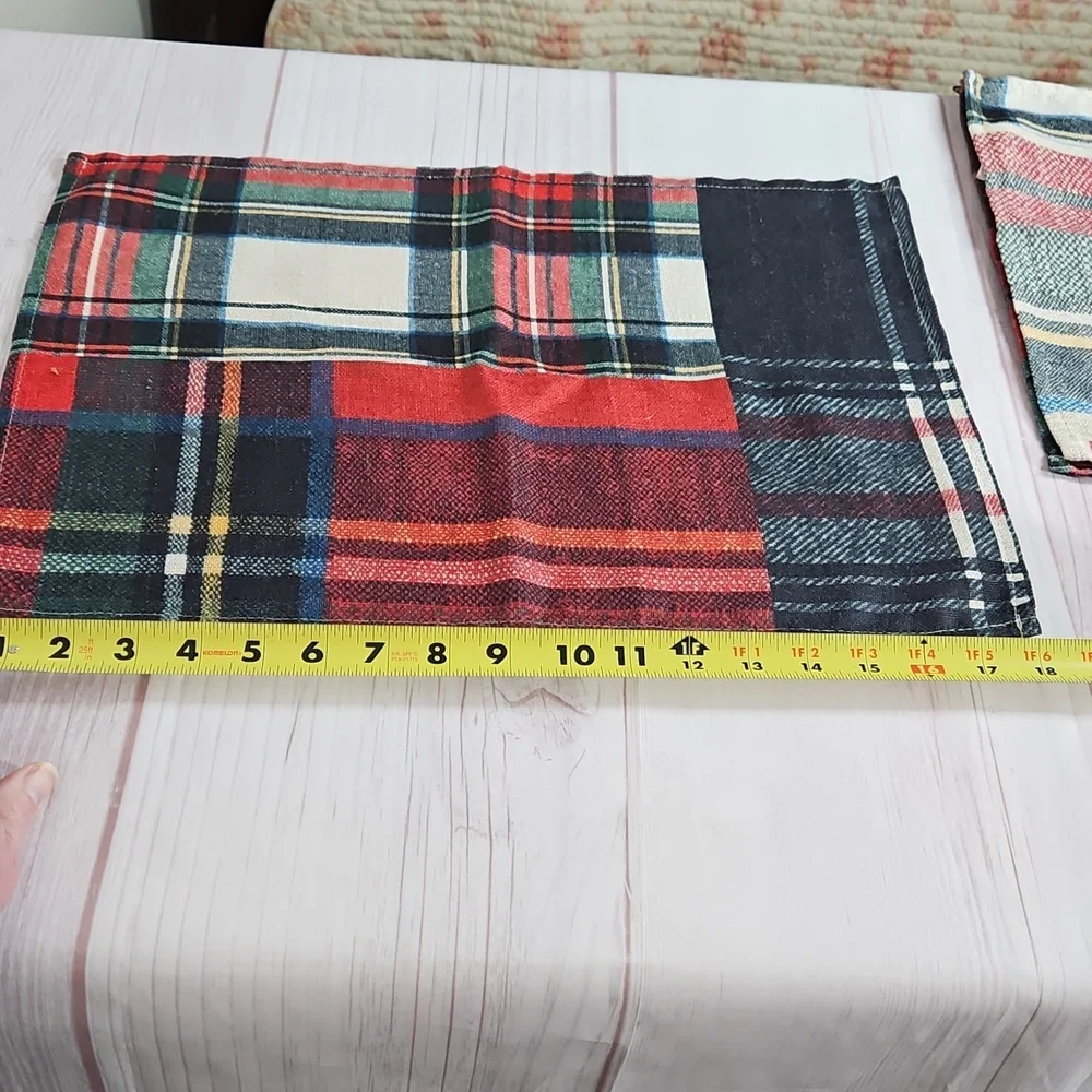 4 Plaid Placemats